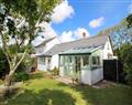 Take things easy at Tolpedn Bungalow; Goldsithney; West Cornwall