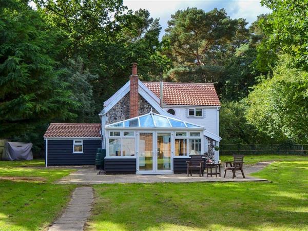 Tree Tops Cottage in Norfolk