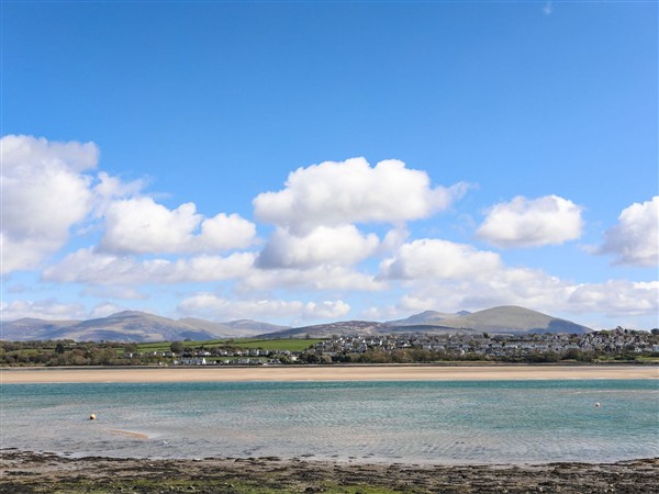 Trigfa, Brynsiencyn near Llanfairpwllgwyngyll