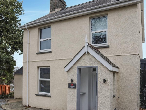 Tynffordd Fawr in Penrhyndeudraeth, Gwynedd