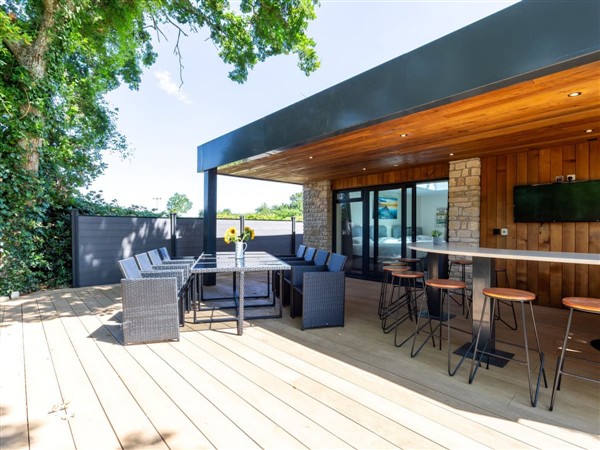 Valley Lodge in Avon