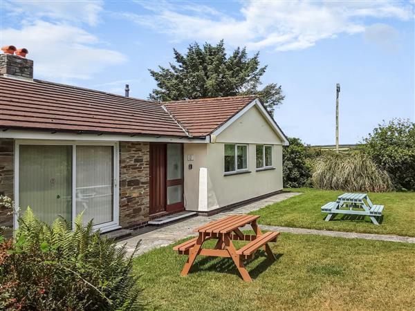 Valley Truckle Bungalow in Cornwall