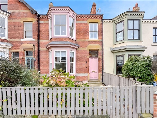 Victorian Beach House, 