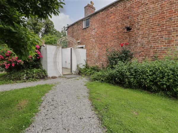 Walled Garden Cottage - Denbighshire
