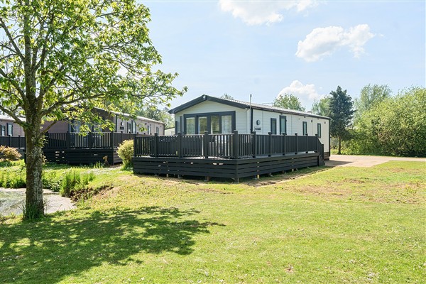 Wave Whisperers - Hayling Island in Hayling Island Holiday Park, Hampshire