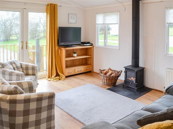 Wayside Country Retreats - Wayside Lodge, Aston on Clun, near Craven Arms
