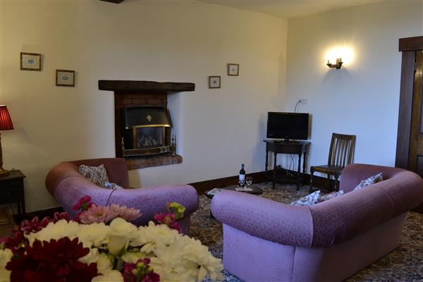 West Tower Apartment in Berrynarbor near Ilfracombe, Devon
