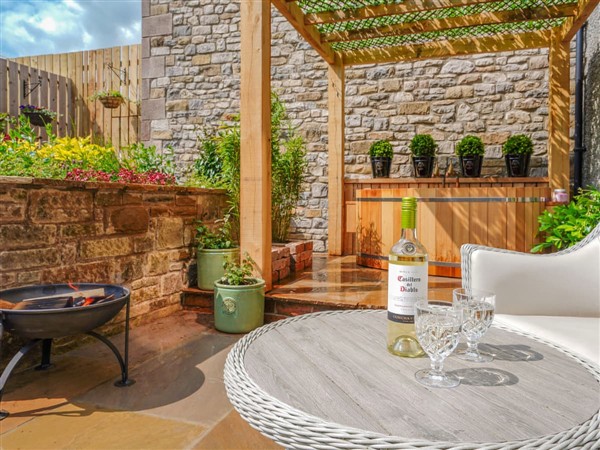 Westhills Courtyard - The Loft in Derbyshire