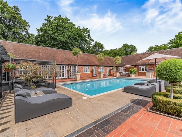 Weston Cottage in Surrey