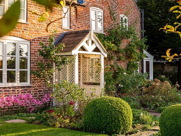 Wheelwrights Cottage in Cheshire