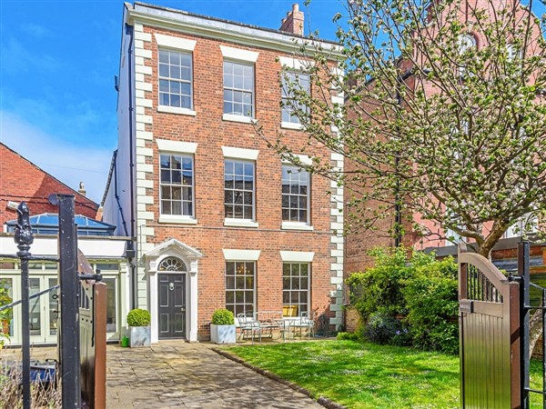 Whitby Villa, Whitby