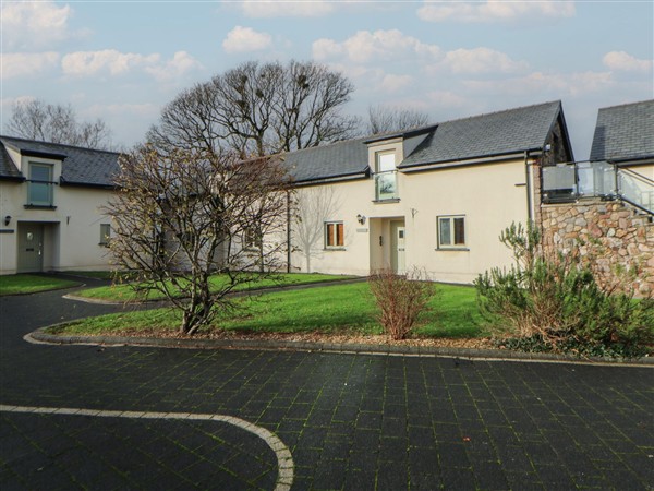 Willow Apartment in West Glamorgan