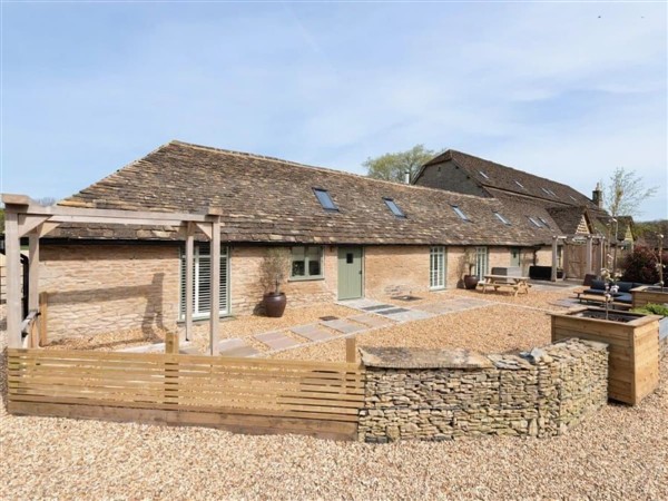 Willow Lanhill in Wiltshire