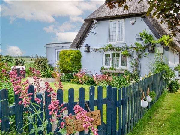 Wisteria Cottage in Theddlethorpe All Saints, near Mablethorpe, Lincolnshire
