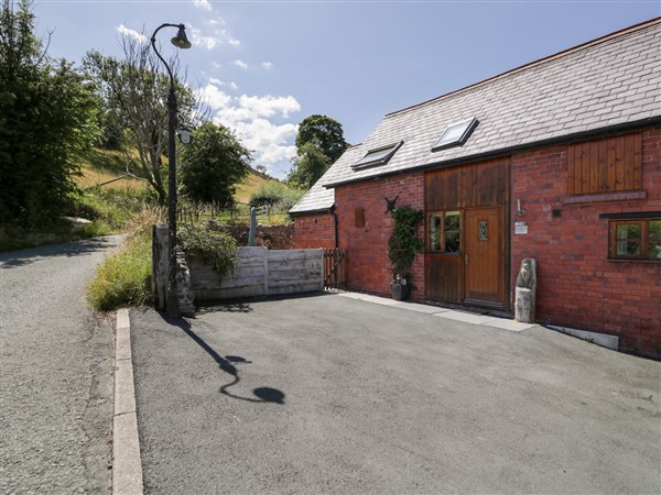 Woodpecker Cottage, 