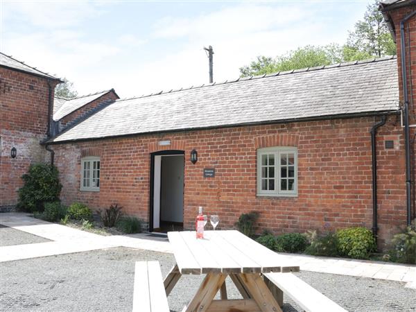 Woodside Cottage in Kerry, Powys