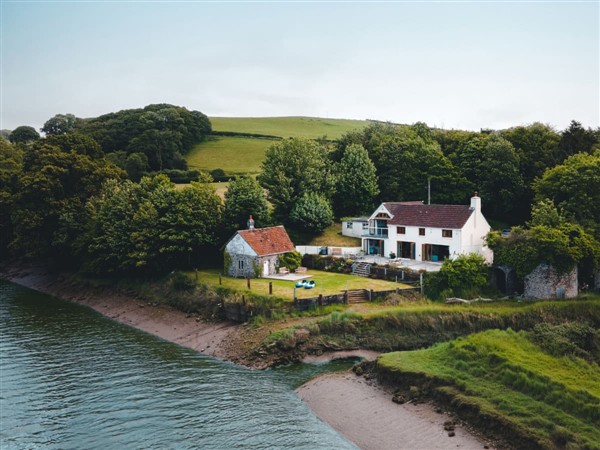 Wrenlight Manor in Devon
