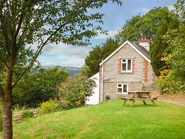 Yew Tree Cottage in Hay-on-Wye, Herefordshire sleeps 3